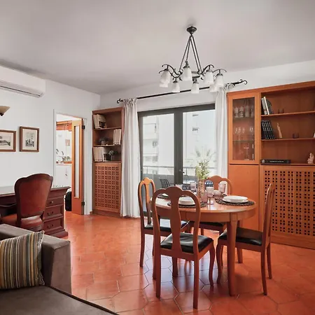 Appartement Elegant Family With Free Private Parking